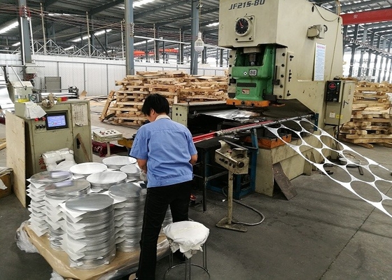 Final de aluminio modificado para requisitos particulares 900m m del molino de la hoja de círculo de las señales de tráfico 1100 H14