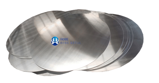 Los proveedores chinos exportan 5054 bolitas de aluminio y platos redondos de aluminio de alta calidad para varios utensilios de cocina