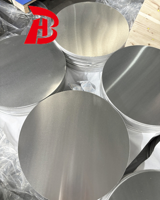 Calidad superior 1050 1060 1070 1100 3003 8011 Wafer de aluminio para la decoración de utensilios de cocina Capa de luz Capa solar