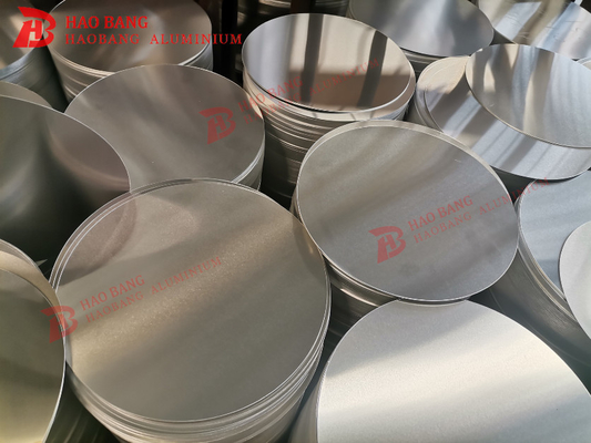 Placa redonda de aluminio de alta calidad ligera fuerte resistente a la corrosión en la industria y la decoración
