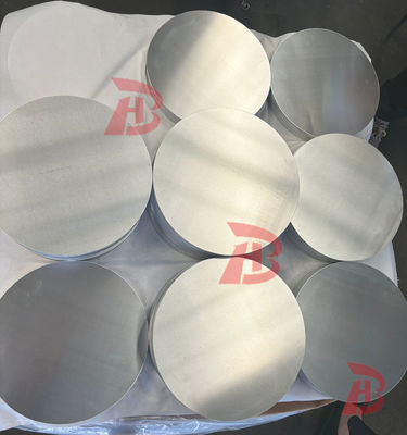 Superficie lisa Disco de aluminio de alta planitud 1050 1060 3003 de aleación, 0,3 ∼6 mm de espesor, tamaño personalizado Aluminio en blanco para cubierta de lámpara y macetas
