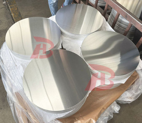 Círculo de aluminio de tamaño personalizado 0,3-6 mm de espesor 100-1000 mm de diámetro CC DC Material 1050 1060 3003 Aleación resistente a grietas Embutición profunda para utensilios de cocina y estampado de cubiertas de lámparas