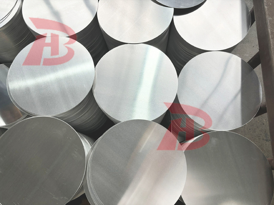 Proceso de producción Superficie fina de aluminio circular Espejo liso Rendimiento de tracción fuerte