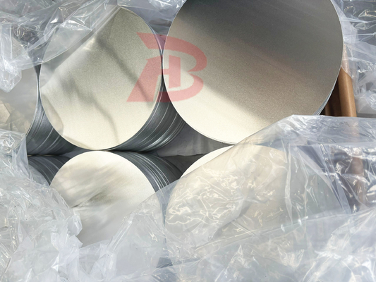 Proceso de producción Superficie fina de aluminio circular Espejo liso Rendimiento de tracción fuerte