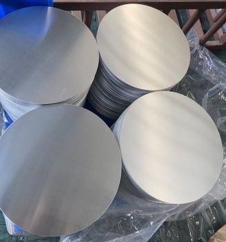 Círculo de aluminio personalizable de 80-1600 mm de diámetro con 0,3-6 mm de grosor y excelente rendimiento mecánico