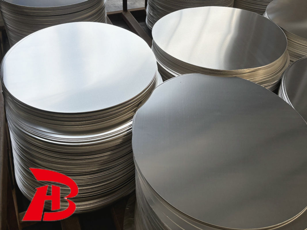 Círculos de aluminio plateado de larga duración 1050/1060 80-1600MM para proyectos domésticos